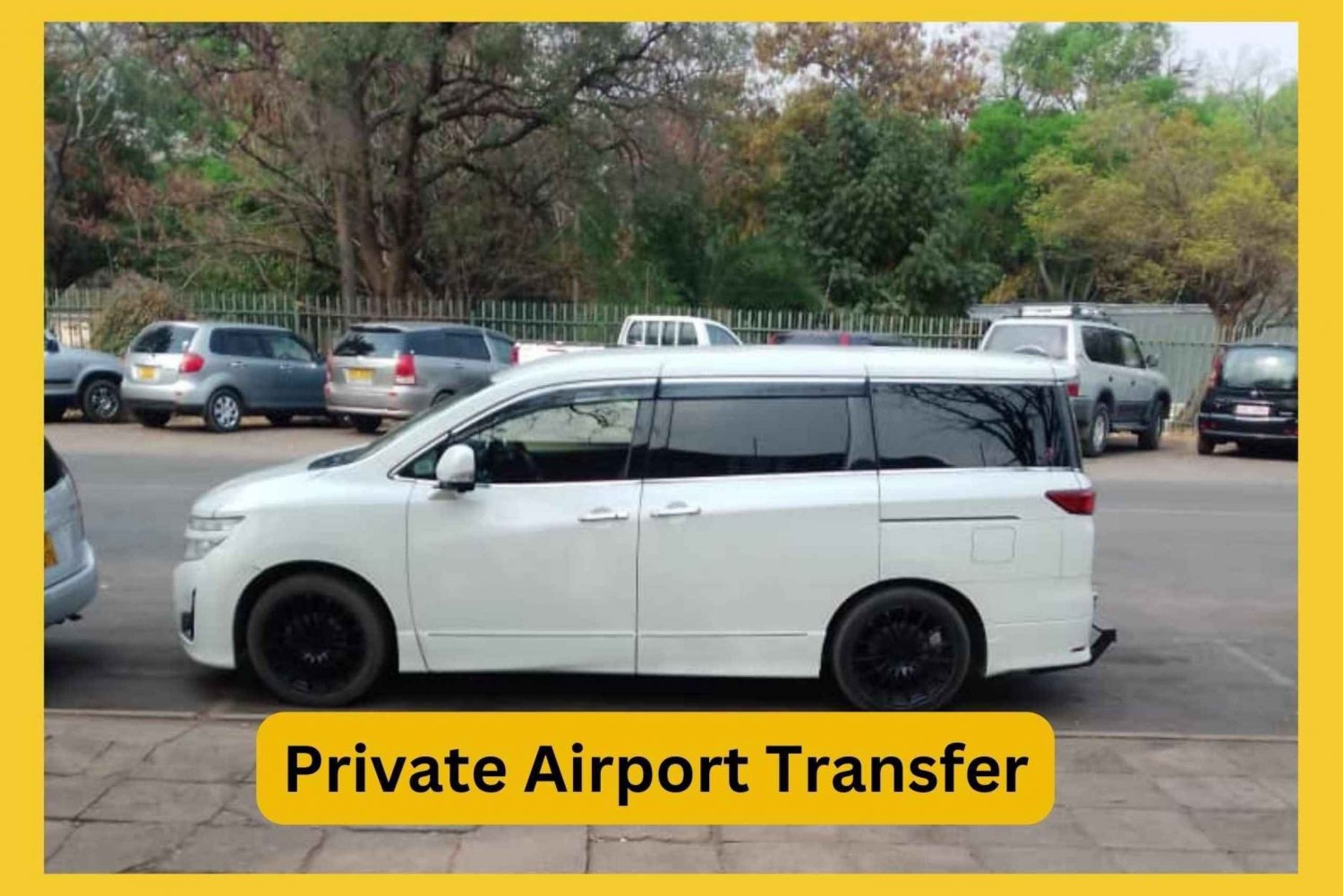 Transfer aeroportuale privato, da 3 a 5 viaggiatori con aria condizionata