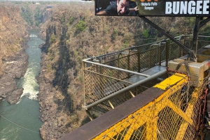 Victoria Falls Town: Guided Walking Safari to Bridge & Gorge