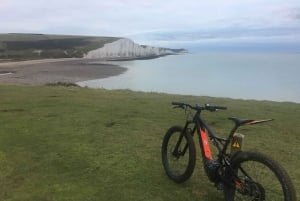 Wycieczka rowerowa eBike po lesie Friston Forest i Seven Sisters