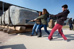 From Brighton: Stonehenge and Bath Full-Day Trip