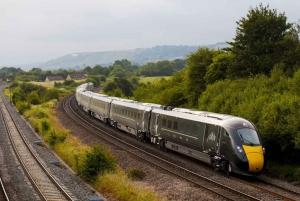 ロンドン発：ブリストルフェリーツアー付きブリストル鉄道チケット