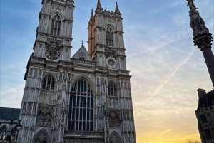 Half-Day London: Thames Cruise, Big Ben & Tower of London