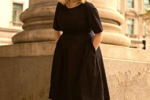 London: 1980s-Inspired Photoshoot at Iconic Landmarks