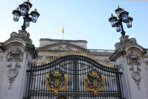 London: Buckingham Palace Entry Ticket & Royal Walking Tour