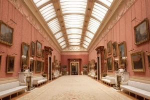 London: Buckingham Palace Entry Ticket & Royal Walking Tour