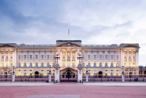 London: City Guided Walking Tour & Thames River Cruise