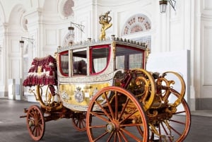 London Family-Friendly Walking Tour with Fun Activities