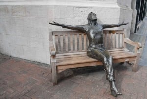 London: Hard Rock Walking Tour with Optional Lunch