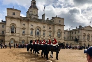 London: Parliament & Palaces private walking tour with guide