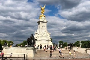 London: Parliament & Palaces private walking tour with guide