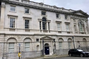 London: Parliament & Palaces private walking tour with guide