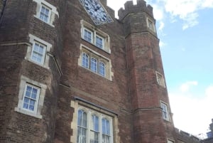 London: The English Civil War, Charles II and Westminster