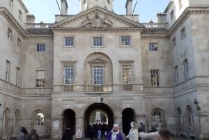 London: The English Civil War, Charles II and Westminster
