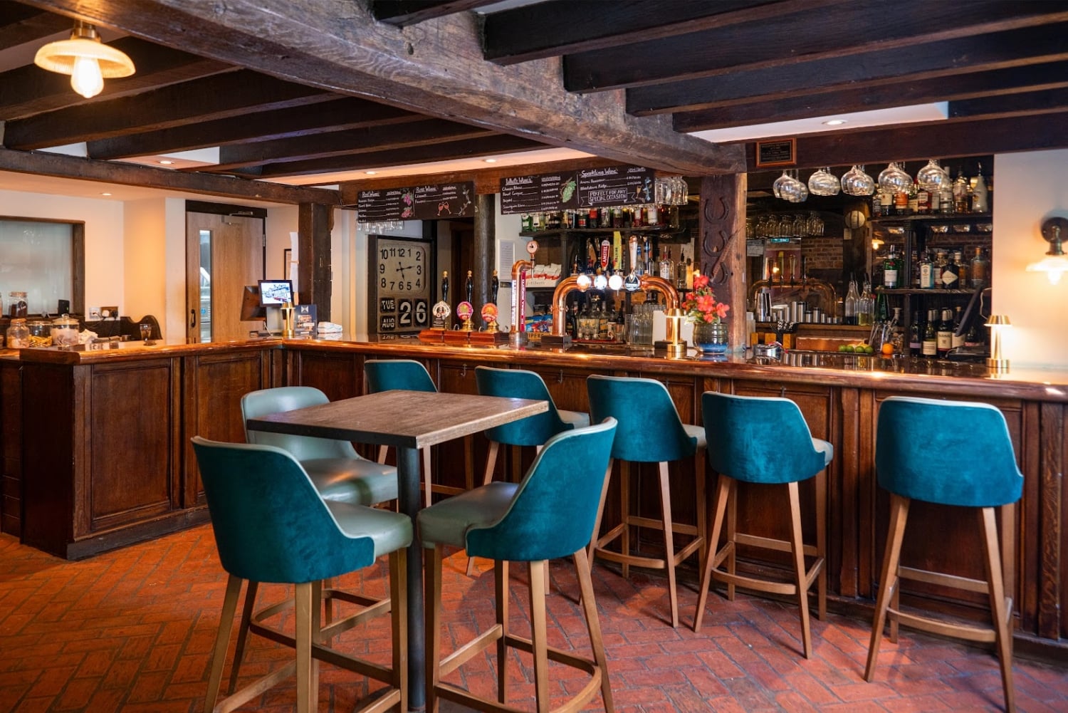 The Three Horseshoes, Lickfold