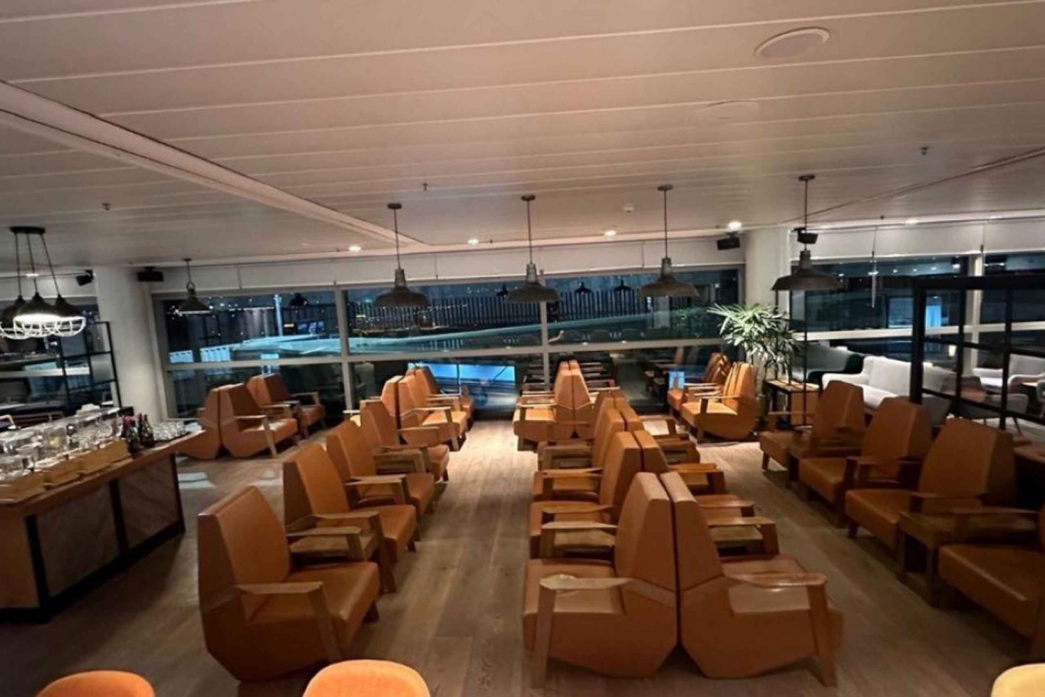 Brisbane Airport (BNE): Premium Lounge Entry