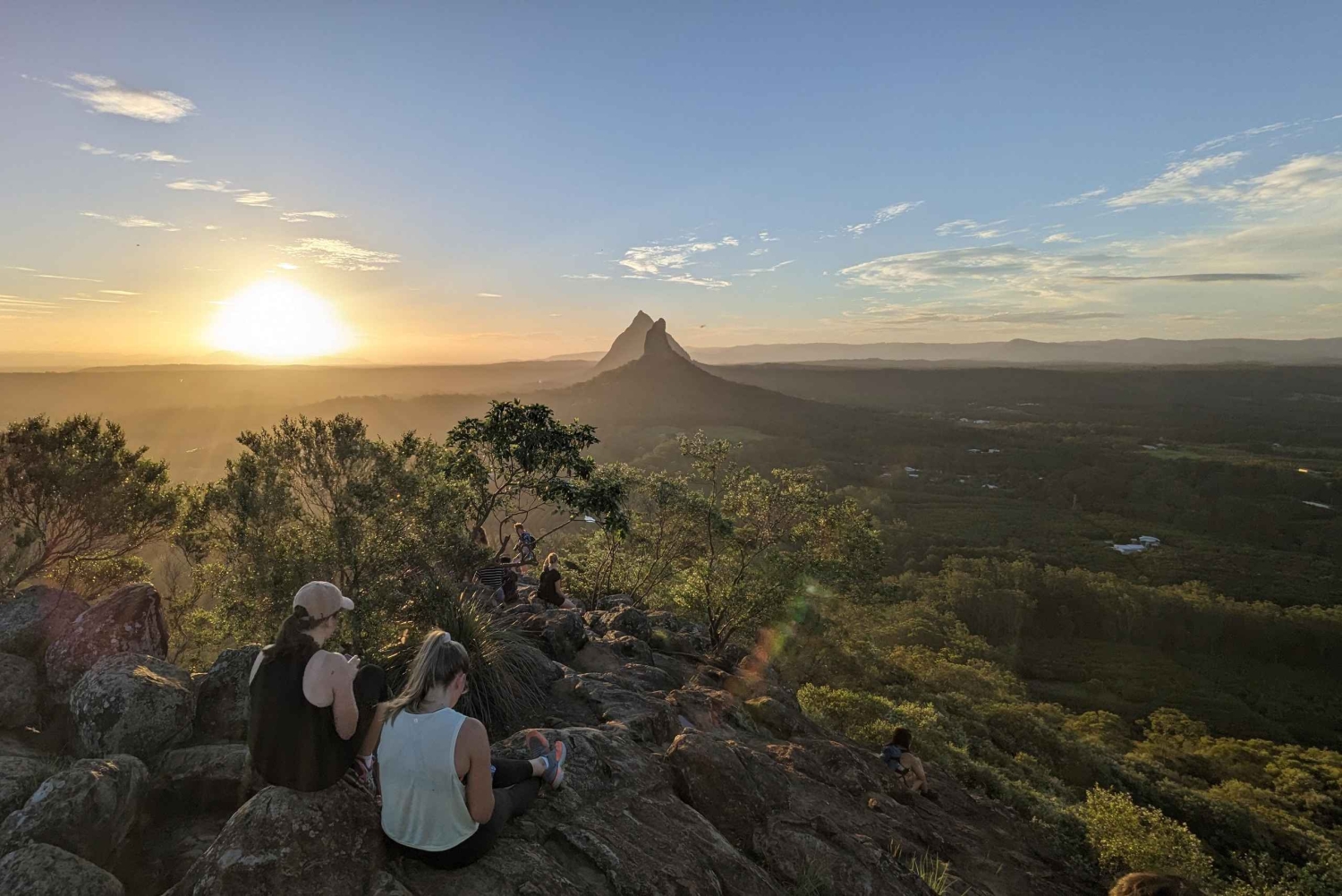 Brisbane: Eumundi Markets, Noosa Hinterland & Sunset Cruise