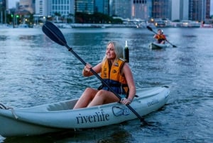 Brisbane: Illuminated River Night Kayak Tour