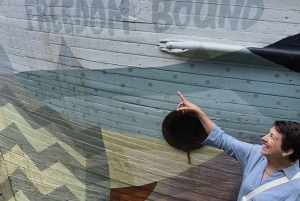 Brisbane: International Street Art Walking Tour