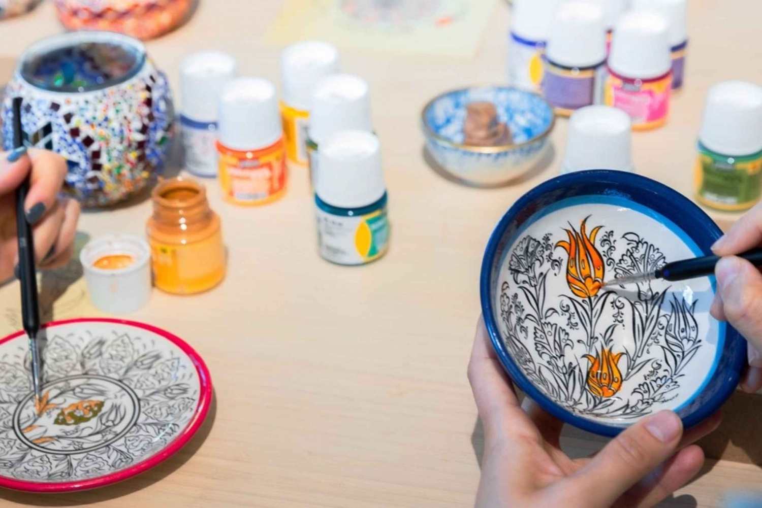 Brisbane: Ceramic Plates & Bowls Paint and Sip Classes