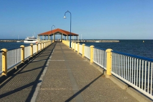 Brisbane: Redcliffe Peninsula Bee Gees and History Tour