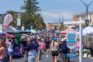 Brisbane: Redcliffe Peninsula Bee Gees and History Tour