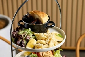 Brisbane: Sirromet Seafood Feast with Premium Tasting