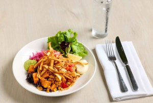 Brisbane: Sirromet Winery Tour with Tasting & 2-Course Lunch