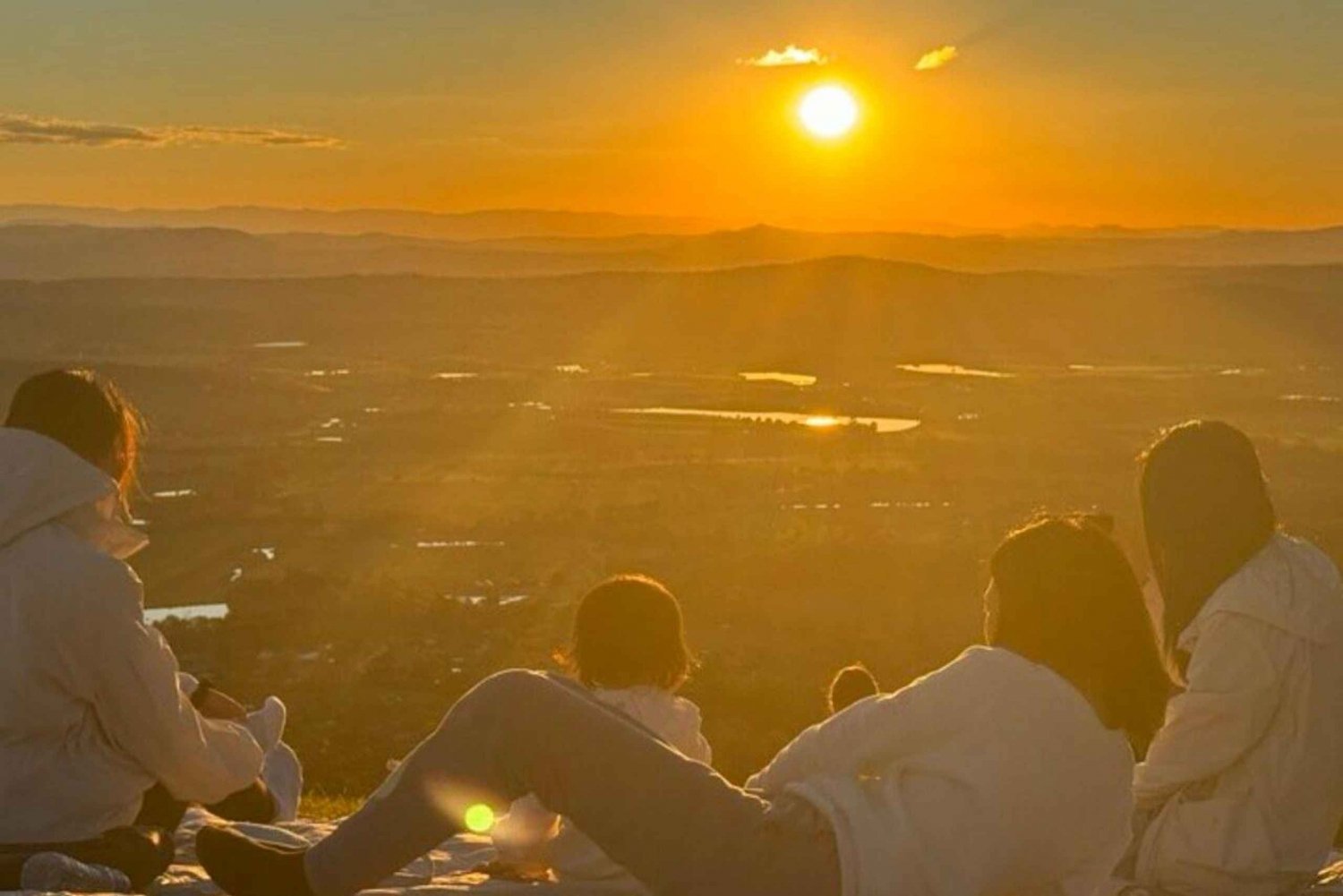 Brisbane: Glow Worms, Sunset, Star Gazing & BBQ