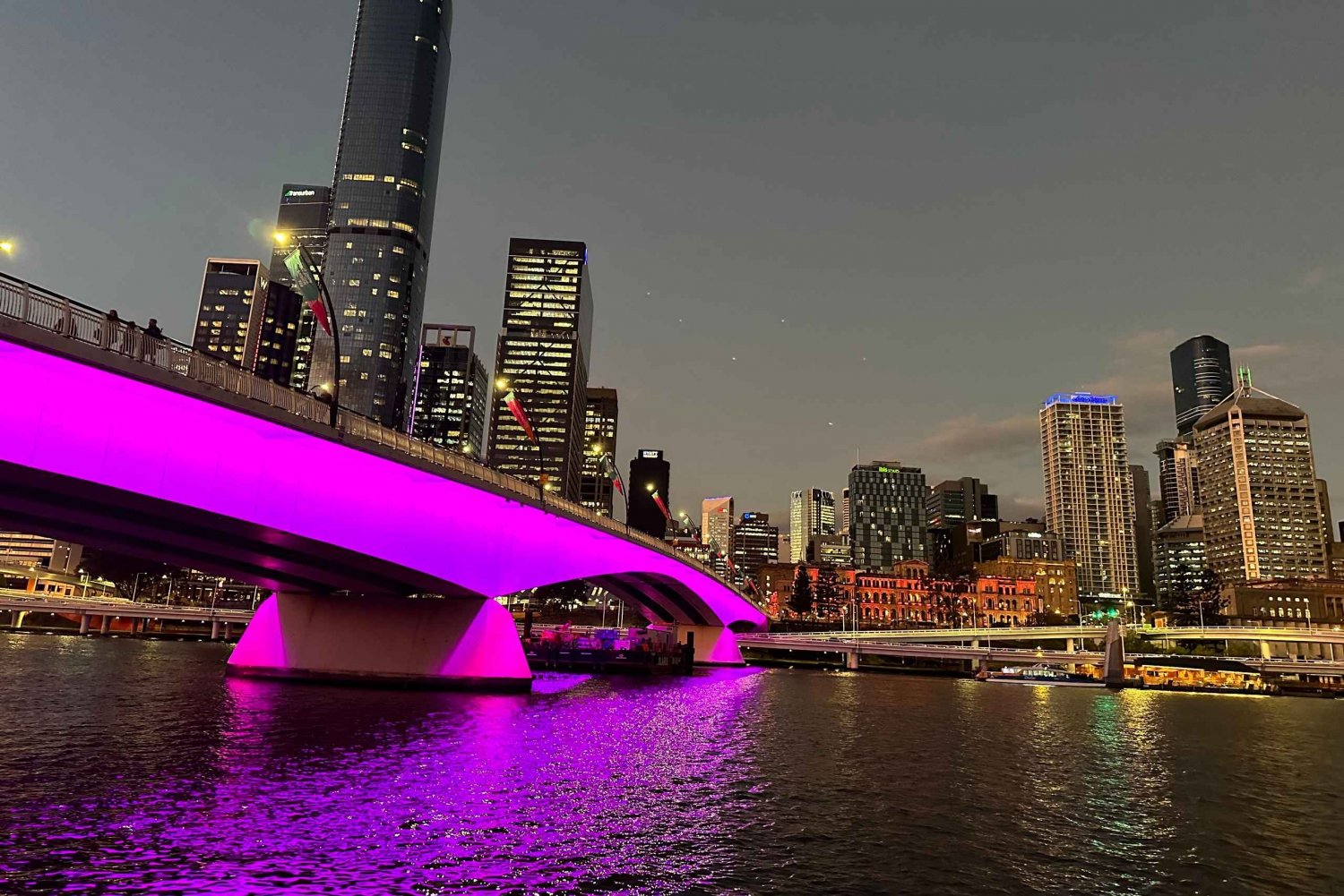 Brisbane's Popular Sights in Half Day VIP Private Tour