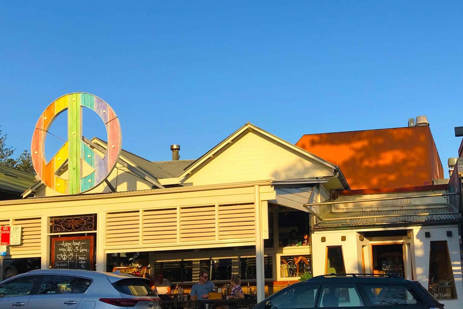 From Brisbane: Byron Bay, Bangalow, and Gold Coast Day Tour