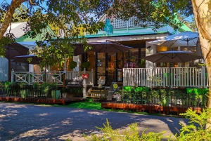 From Brisbane: Noosa & Eumundi Markets Small-Group Day Tour