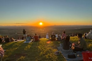 Gold Coast: Glow Worms, Sunset & Stargazing with BBQ dinner