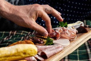 Gold Coast: Tamborine Mountain Local Winery Tour with Lunch