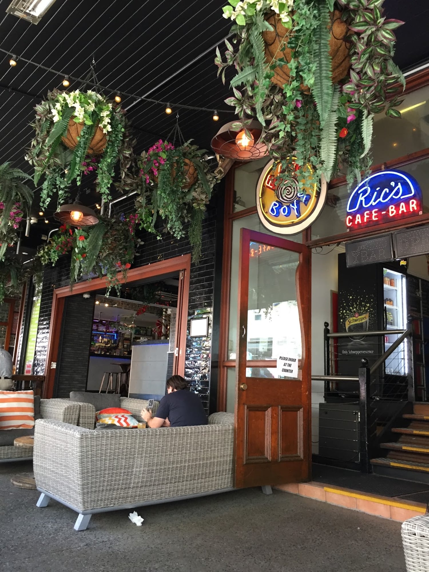Ric's Bar + Backyard