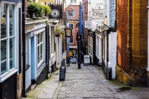 Bristol: City Walking Tour & Exploration Game