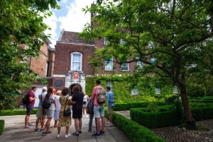 Cambridge: University Alumni Tour with Kings College Option