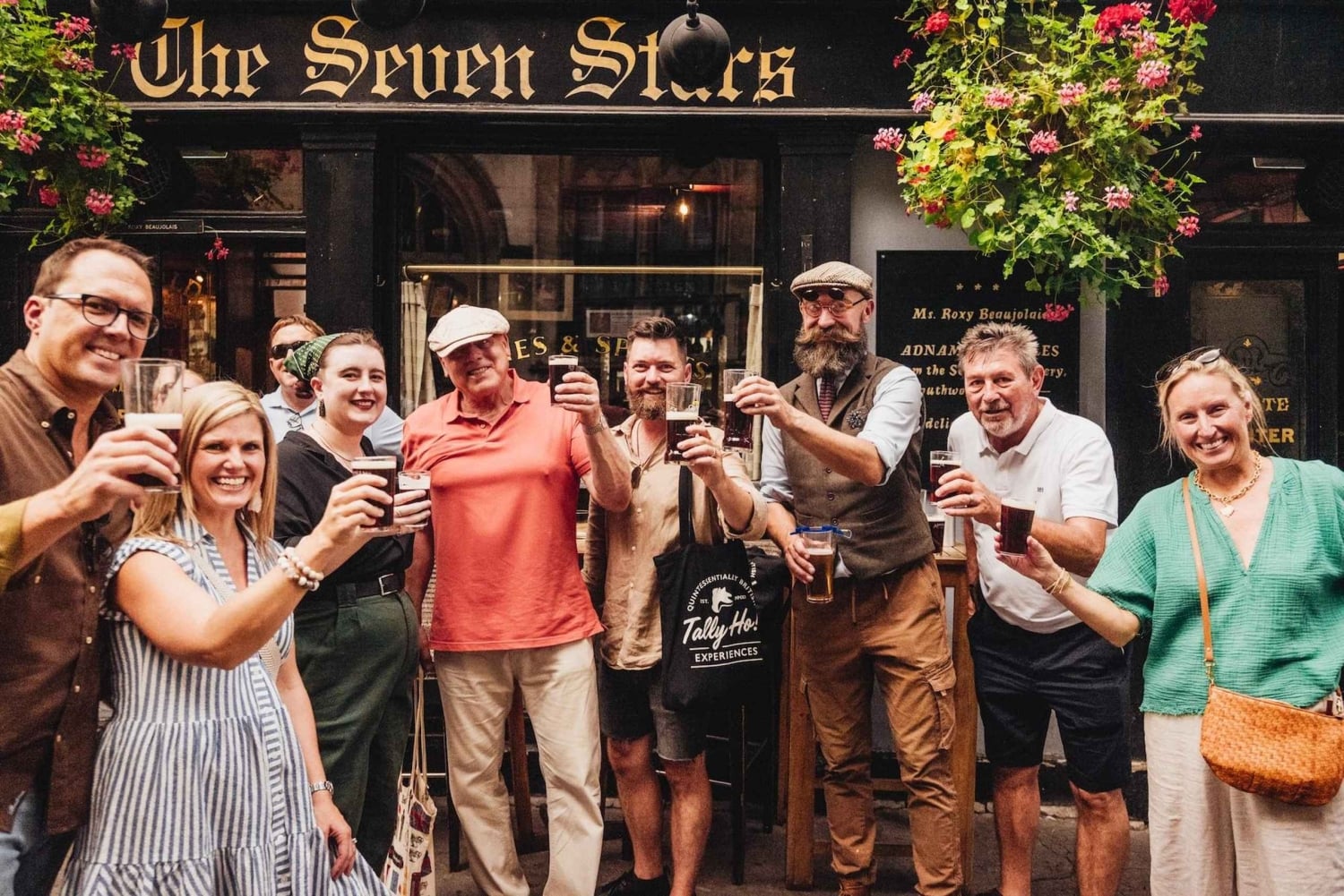 London: Private Secret Pub Walking Tour