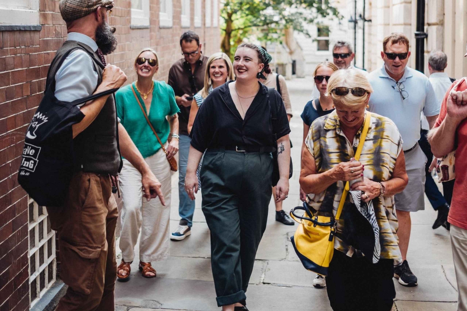 London: Private Secret Pub Walking Tour