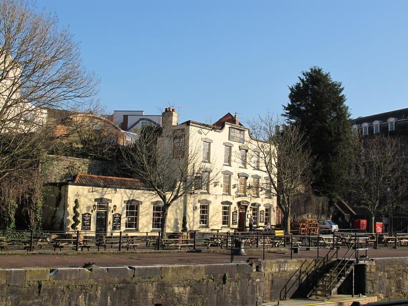 Ostrich Inn
