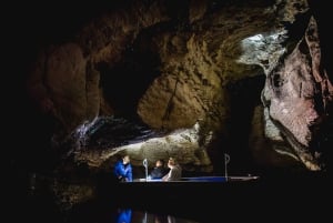 Te Anau: Glowworm Caves Guided Tour