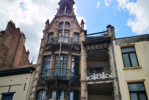 Art Nouveau in the Squares District