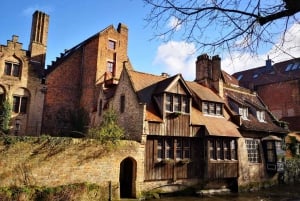 Bruges: Full-Day Guided Tour from Brussels in English