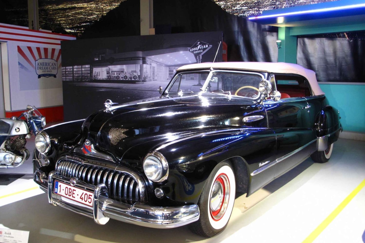 Brussels: Autoworld Ticket & Digital City Tour