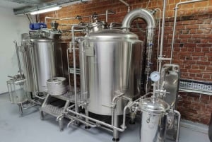 Bruxelas: Jogo da cerveja numa micro cervejaria e destilaria