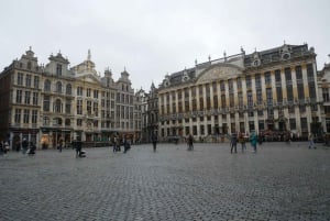 Brussels: Capital of Beer Exploration Game & Old Town Tour