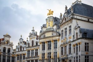 Brussels: Highlights Walking and Bus Tour with Waffle