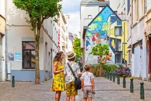 Bruxelles: Tour privato per famiglie. Punti salienti, degustazioni e musei