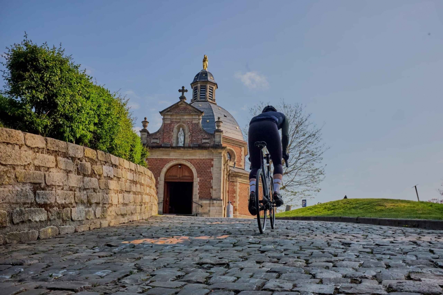 From Brussels to Flanders 100km road cycling tour