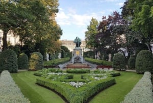 Brussels: Walking Tour with Highlights and Hidden Gems