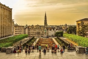 Explore Bruxelas com a família - passeio a pé